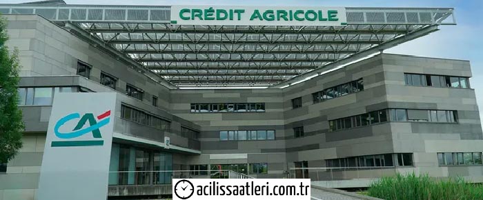 Crédit Agricole France Opening Times